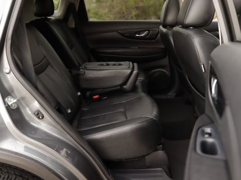 Used 2019 Nissan Rogue SL w/ Premium Package AWD/4WD image 31