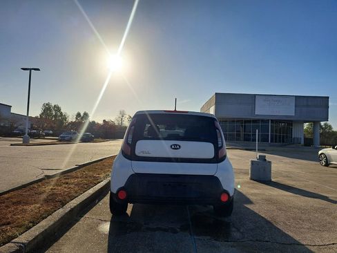 Used 2016 Kia Soul image 5