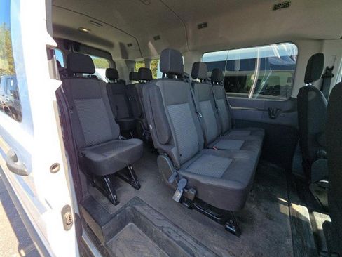 Used 2022 Ford Transit 350 XLT RWD image 11