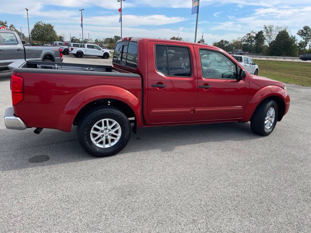 Used 2015 Nissan Frontier SV w/ SV Value Truck Package RWD image 12