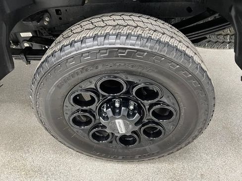 Used 2024 Ford F350 Lariat w/ Black Appearance Package AWD/4WD image 16