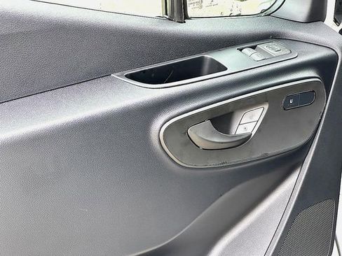 Used 2025 Mercedes-Benz Sprinter 2500 image 14