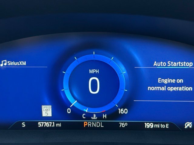 Used 2024 Ford Explorer Platinum w/ Technology Package AWD/4WD image 18