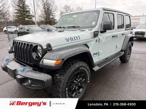Used 2023 Jeep Wrangler Unlimited w/ Cold Weather Group image 1