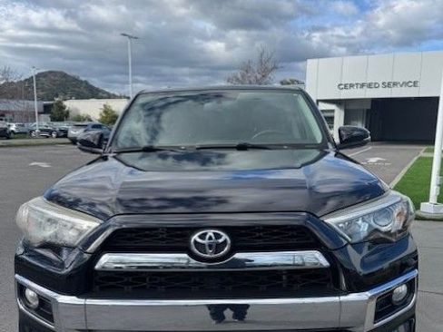 Used 2016 Toyota 4Runner Limited image 14