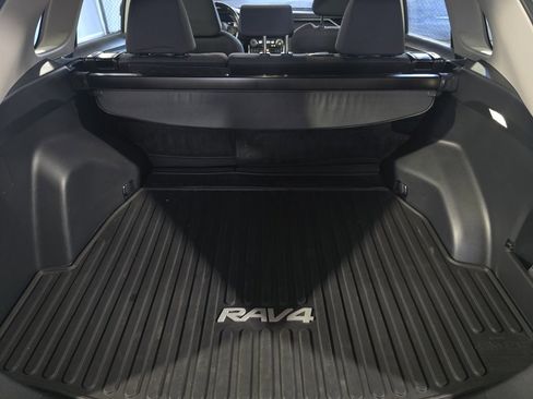 Used 2023 Toyota RAV4 XLE image 29