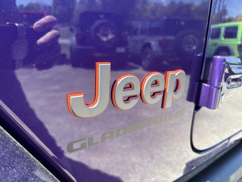 New 2026 Jeep Gladiator Mojave AWD/4WD image 14