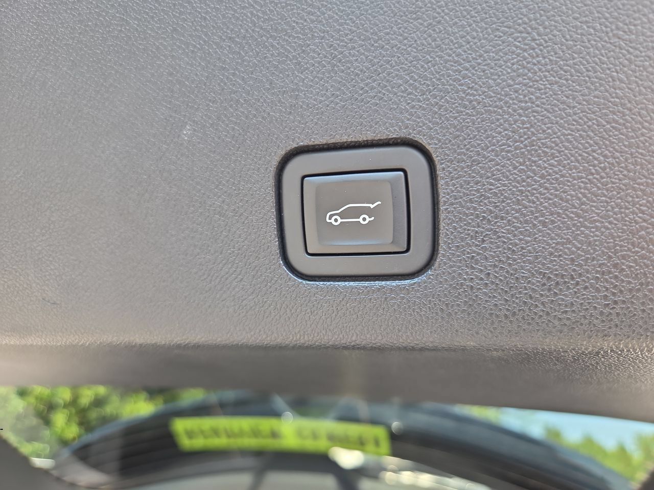 Used 2023 Cadillac XT6 Premium Luxury w/ Technology Package AWD/4WD image 27