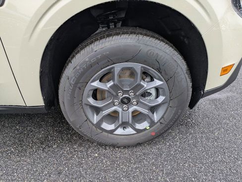 New 2025 Ford Maverick XLT image 11