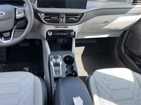 Used 2024 Ford Escape SE w/ PHEV Premium Package FWD image 35