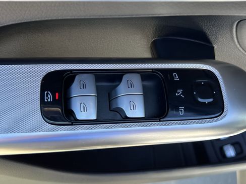 Certified 2025 Mercedes-Benz GLC 350e 4MATIC image 15