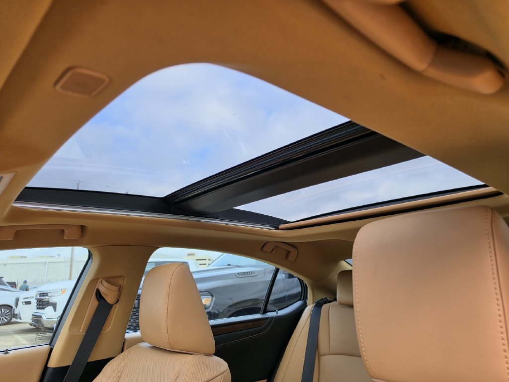 Used 2025 Lexus ES 350 w/ Premium Package FWD image 28
