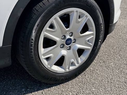 Used 2017 Ford Escape S FWD image 7