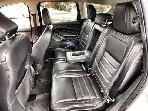 Used 2019 Ford Escape SEL AWD/4WD image 22