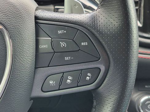 Used 2025 Dodge Durango GT AWD/4WD image 16