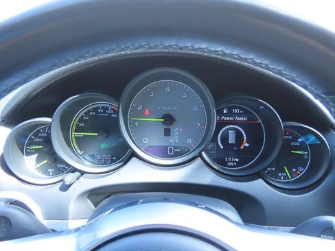 Used 2016 Porsche Cayenne S AWD/4WD image 19