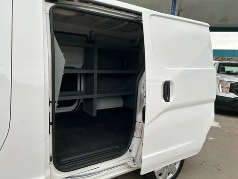 Used 2020 Nissan NV200 SV w/ Back Door Glass Package image 19
