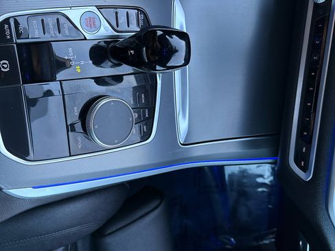 Used 2022 BMW X5 xDrive40i w/ Premium Package image 46