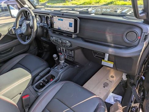 New 2026 Jeep Wrangler Rubicon AWD/4WD image 14