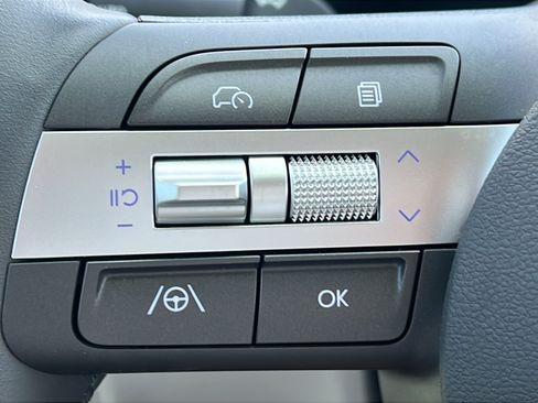 Certified 2024 Hyundai Kona SEL FWD image 18
