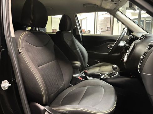 Used 2014 Kia Soul + w/ UVO w/Eservices Package image 23