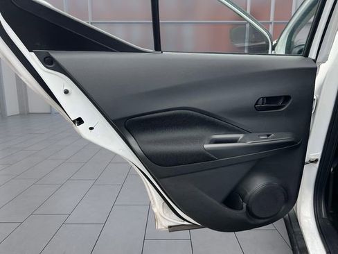 Used 2022 Nissan Kicks S FWD image 15