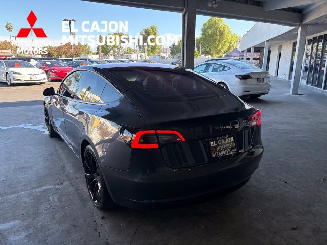 Used 2018 Tesla Model 3 Long Range RWD image 5