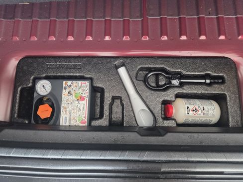 Used 2019 Ford EcoSport SE w/ SE Convenience Package FWD image 7