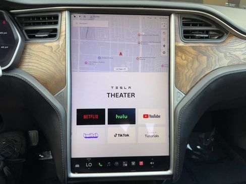 Used 2019 Tesla Model S Long Range AWD/4WD image 9