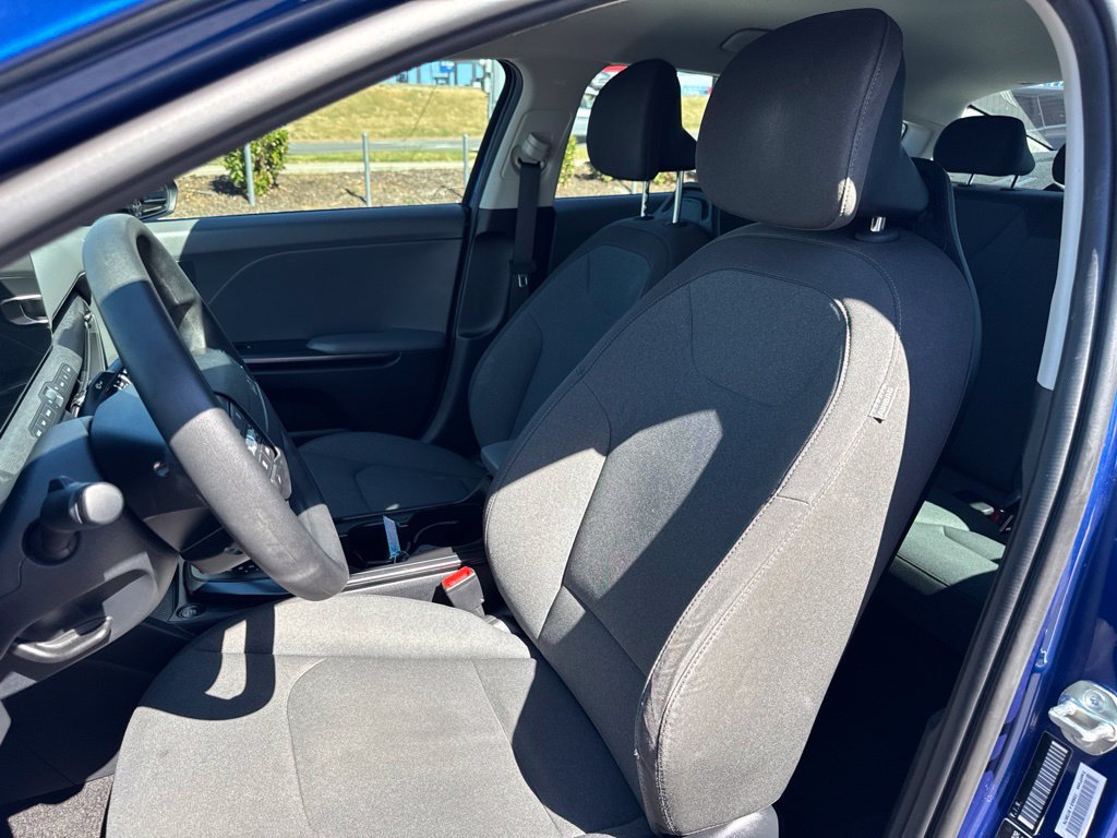 Used 2025 Kia K4 FWD image 13