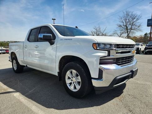 Used 2020 Chevrolet Silverado 1500 LT image 1