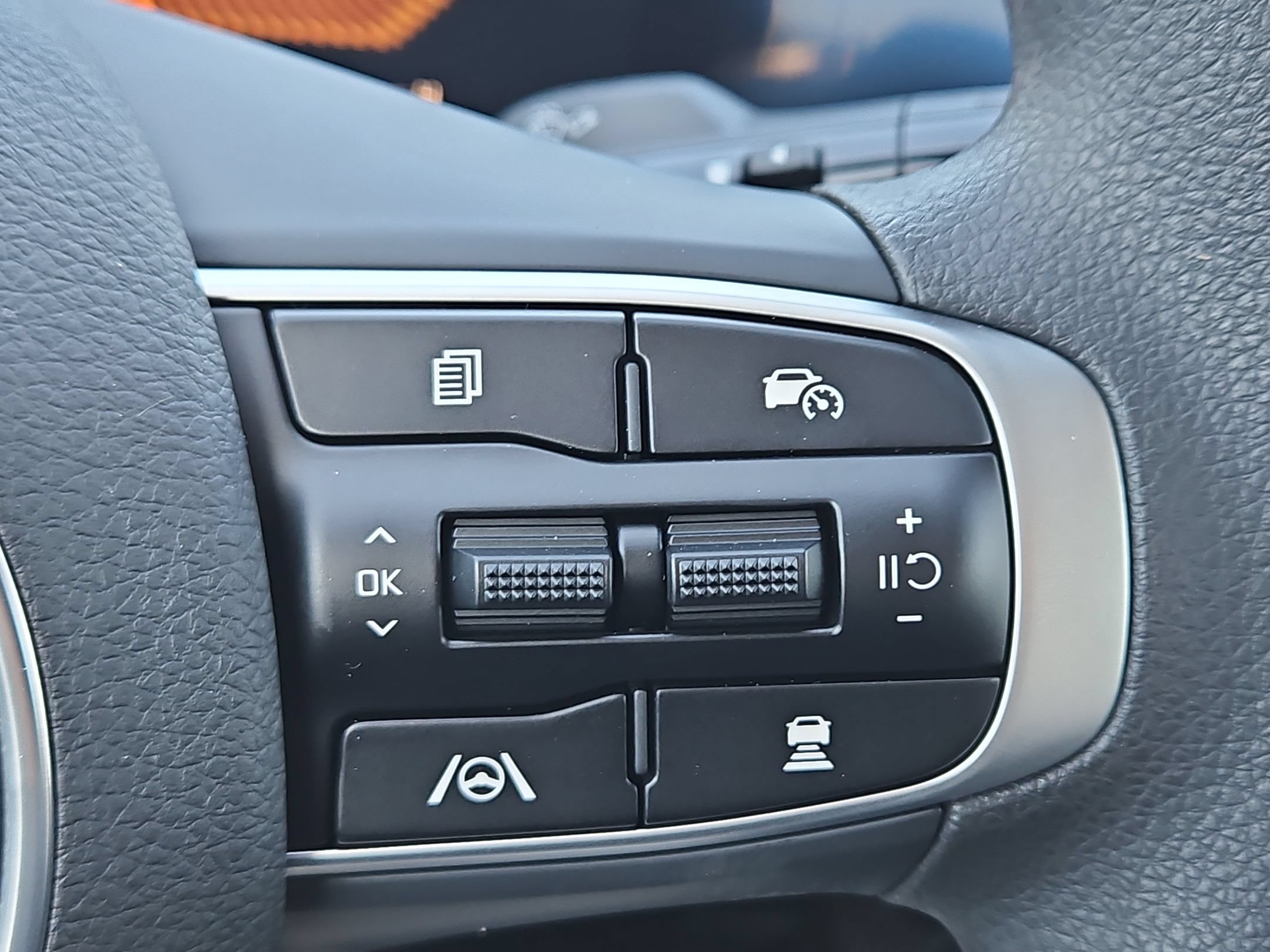 New 2026 Kia K5 LXS FWD image 23