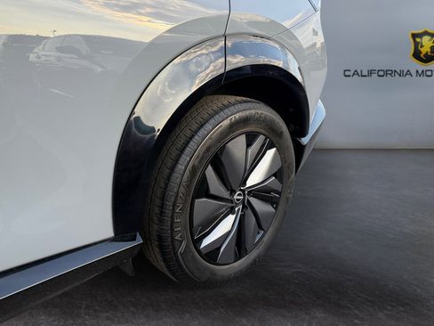 Used 2023 Nissan Ariya AWD image 14