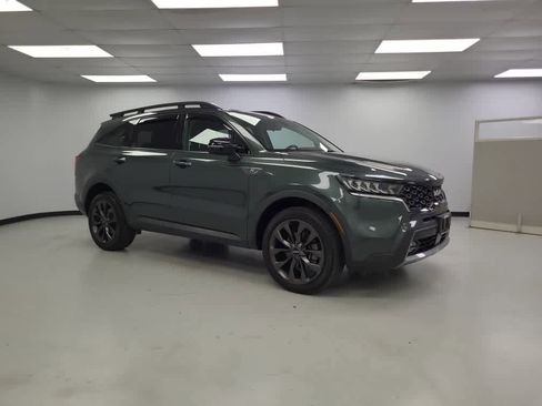 Used 2022 Kia Sorento X-Line EX image 2