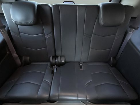 Used 2017 Cadillac Escalade Luxury image 26