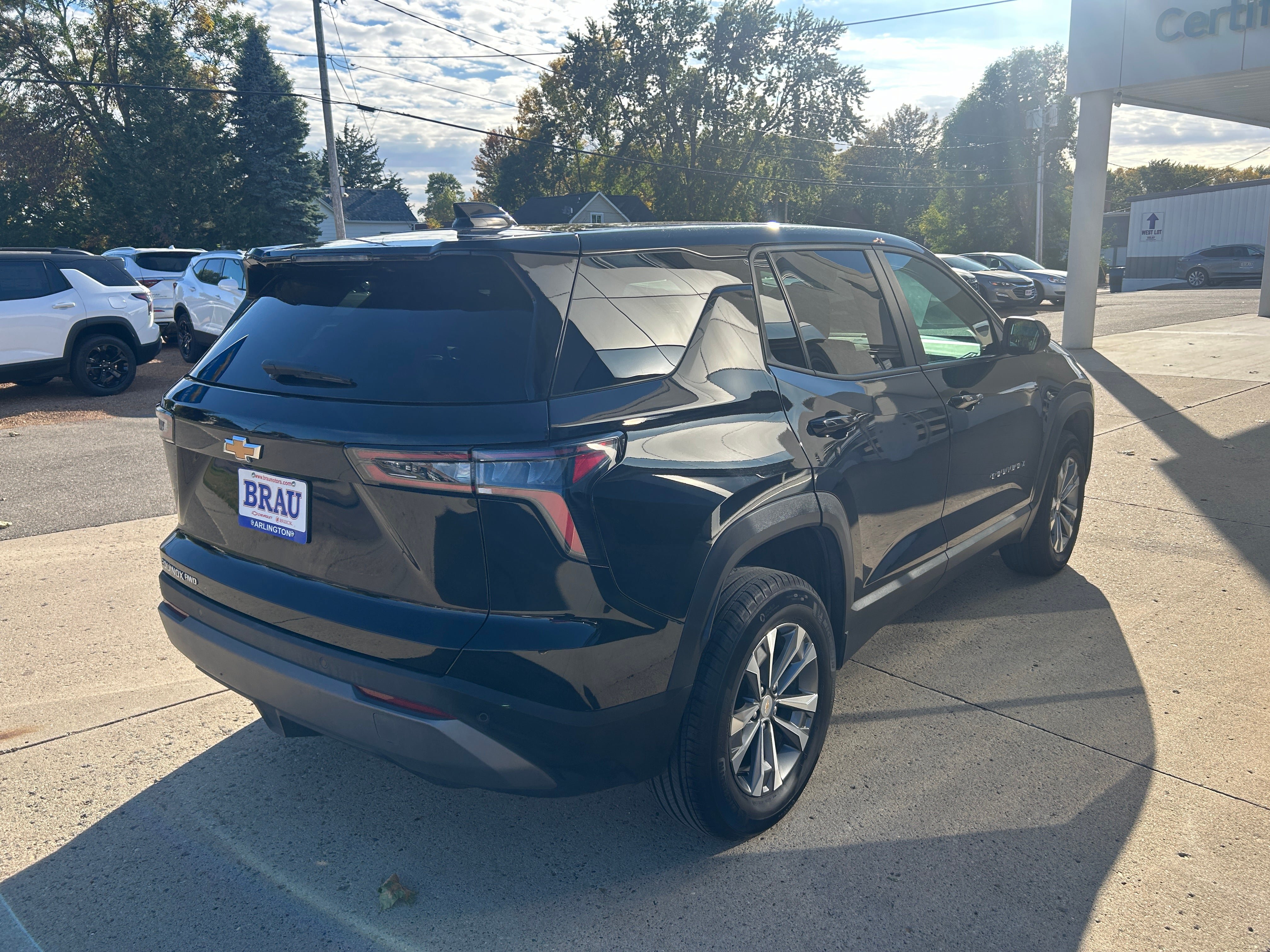 Used 2026 Chevrolet Equinox LT w/ Convenience Package II AWD/4WD image 5