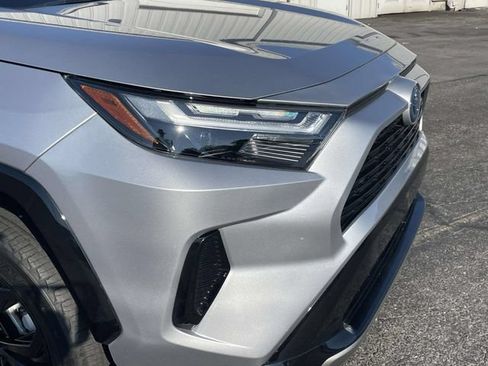 Used 2024 Toyota RAV4 SE AWD/4WD image 4
