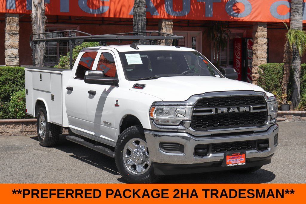 Used 2021 RAM 2500 Tradesman w/ Chrome Appearance Group RWD image 2
