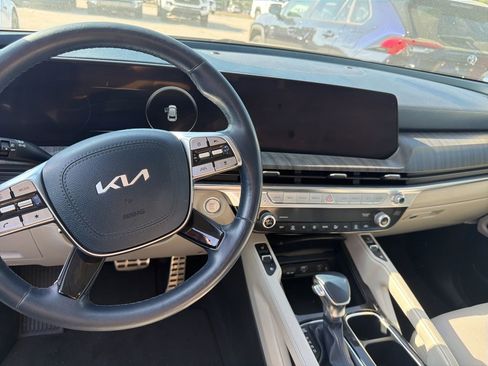 Used 2023 Kia Telluride SX image 12