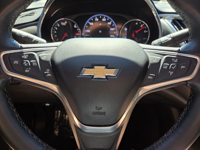 Used 2023 Chevrolet Malibu LT FWD image 32