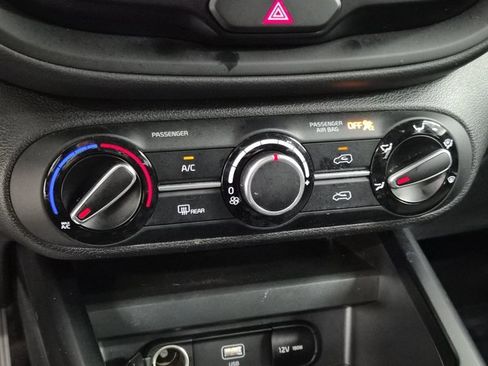 Certified 2023 Kia Soul LX image 28