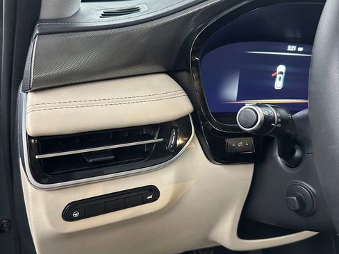 Used 2023 INFINITI QX60 Luxe image 15