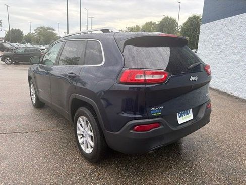Used 2015 Jeep Cherokee Latitude AWD/4WD image 3