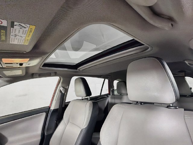 Used 2017 Toyota RAV4 Limited w/ Advanced Technology Package AWD/4WD image 29