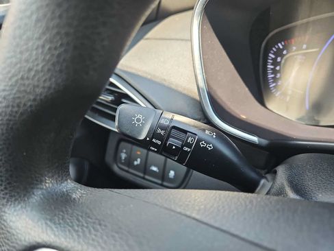 Used 2019 Hyundai Santa Fe SEL FWD image 27