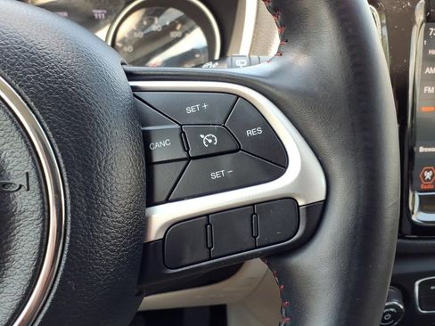 Used 2020 Jeep Compass Limited AWD/4WD image 19