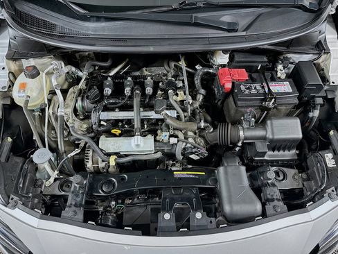 Used 2023 Nissan Versa SV image 31