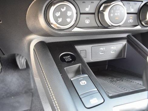 New 2025 Nissan Kicks SV w/ SV Premium Package image 20