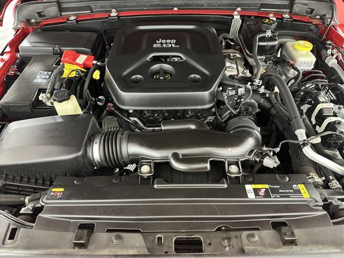 Used 2021 Jeep Wrangler Unlimited Sport image 11