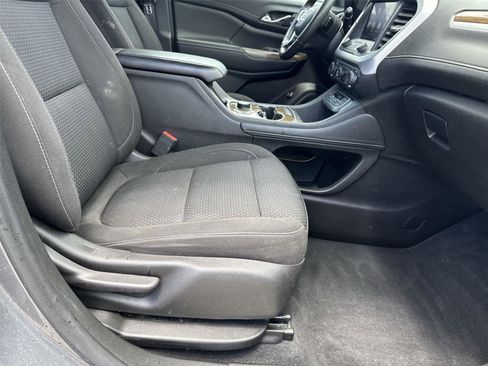 Used 2022 GMC Acadia SLE w/ Driver Convenience Package AWD/4WD image 17